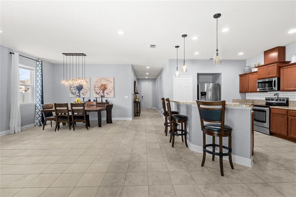 For Sale: $385,000 (4 beds, 2 baths, 1972 Square Feet)