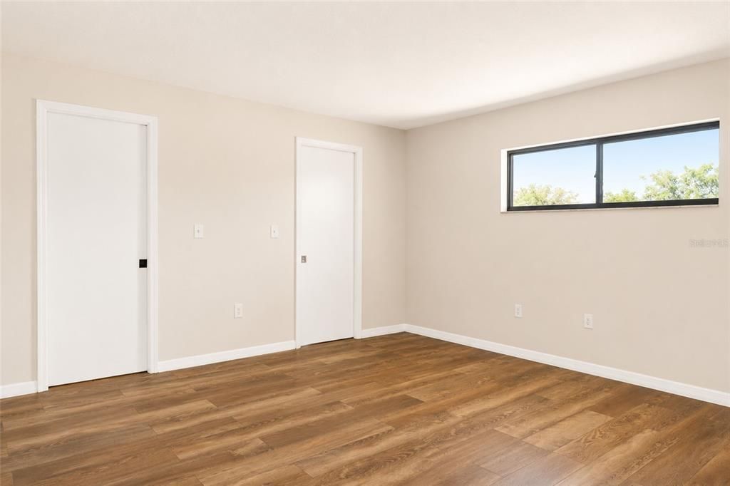 Active With Contract: $419,900 (4 beds, 4 baths, 3190 Square Feet)