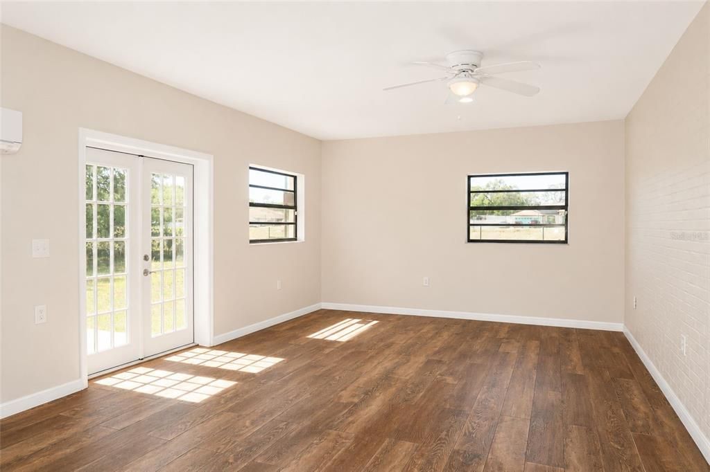 Active With Contract: $419,900 (4 beds, 4 baths, 3190 Square Feet)