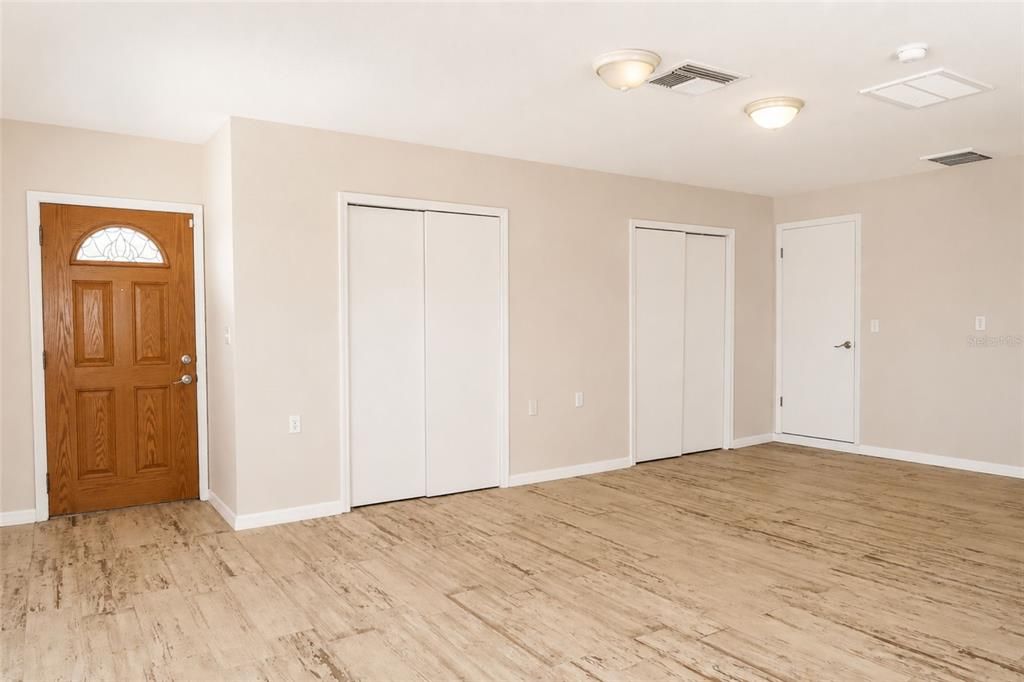 Active With Contract: $419,900 (4 beds, 4 baths, 3190 Square Feet)