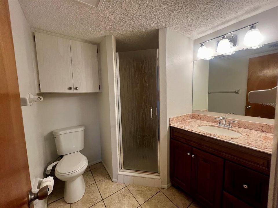 For Sale: $174,900 (2 beds, 2 baths, 978 Square Feet)