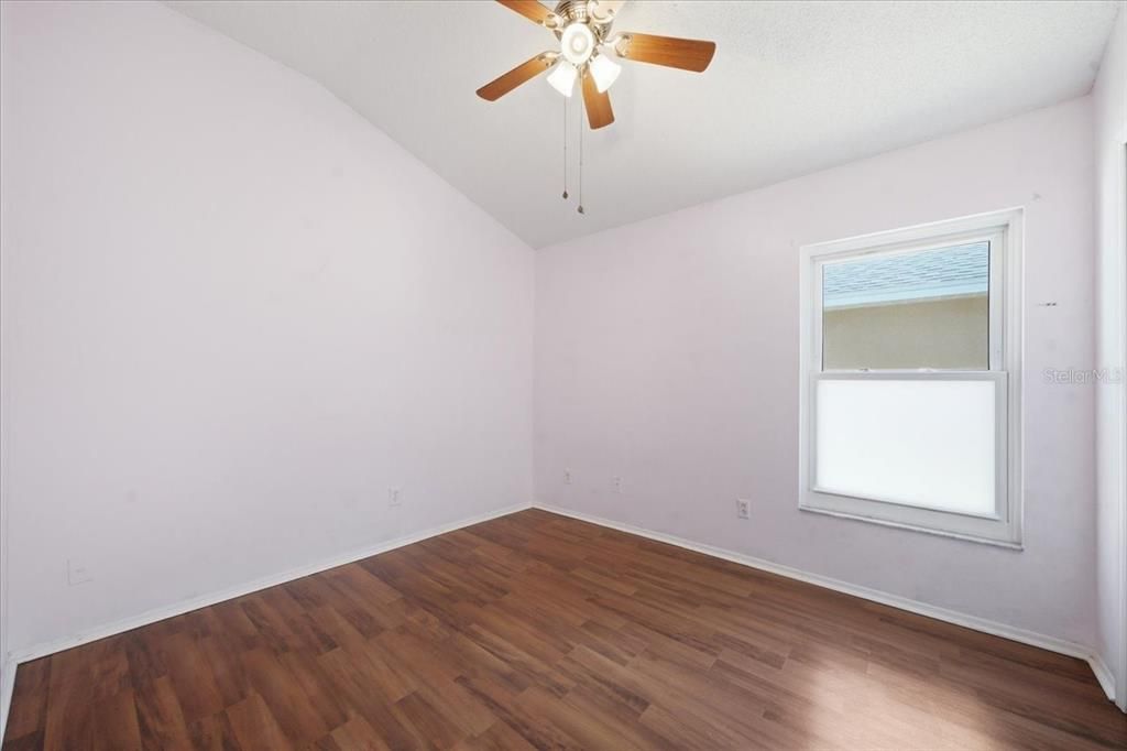 Active With Contract: $419,000 (3 beds, 2 baths, 1605 Square Feet)