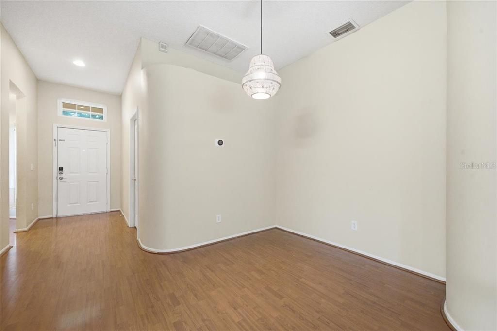 Active With Contract: $419,000 (3 beds, 2 baths, 1605 Square Feet)