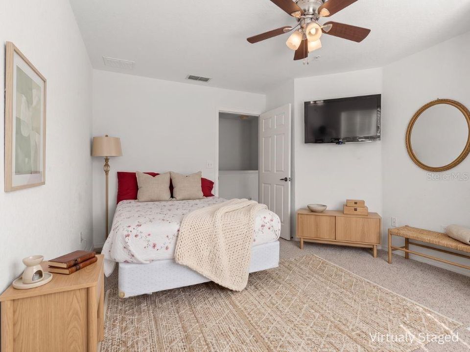 For Sale: $221,999 (3 beds, 2 baths, 1296 Square Feet)