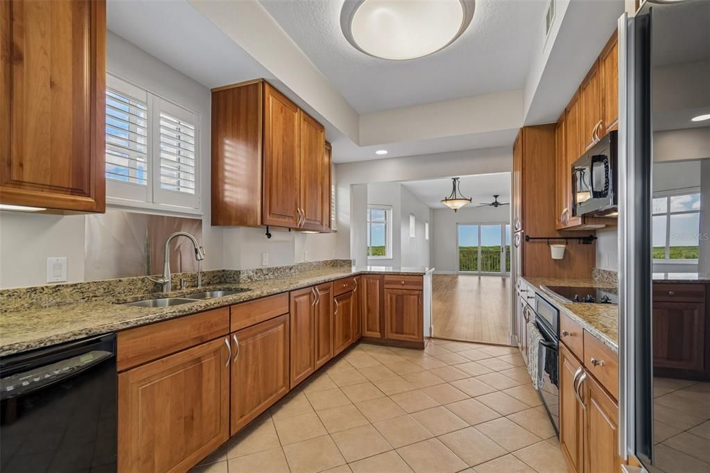 На продажу: $475,000 (3 спален, 2 ванн, 2013 Квадратных фут)
