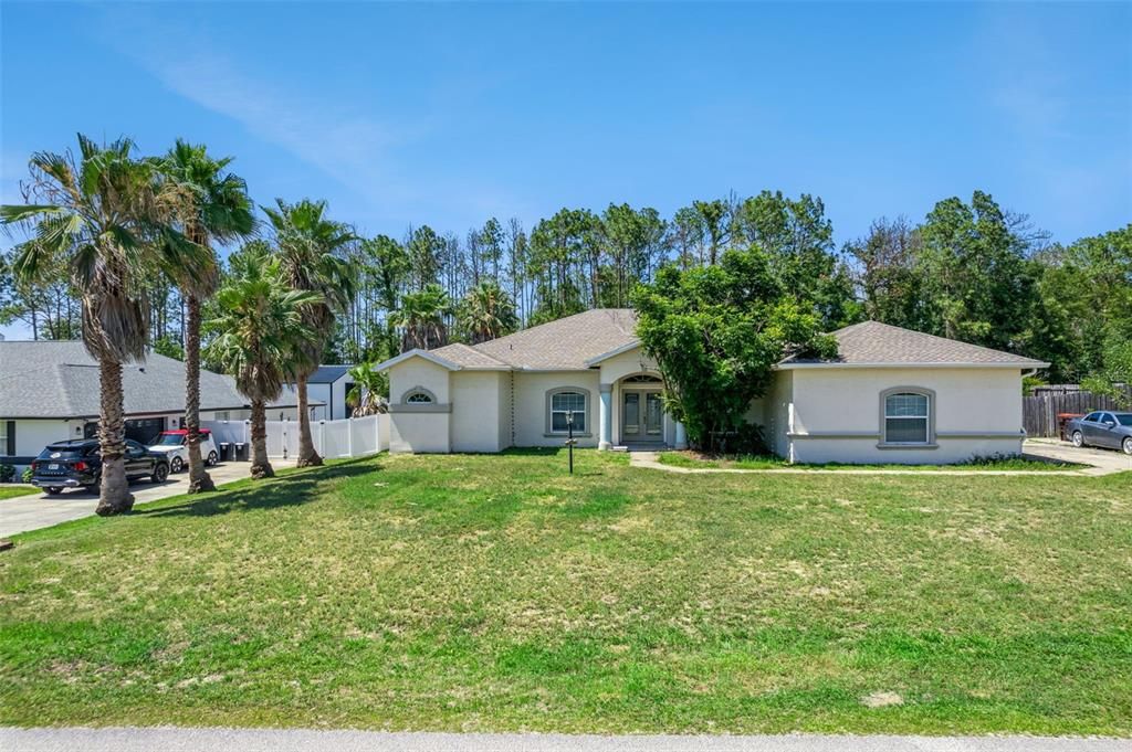 For Sale: $425,000 (5 beds, 3 baths, 2547 Square Feet)