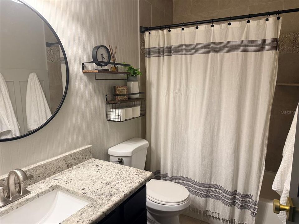 For Sale: $234,900 (3 beds, 2 baths, 1287 Square Feet)