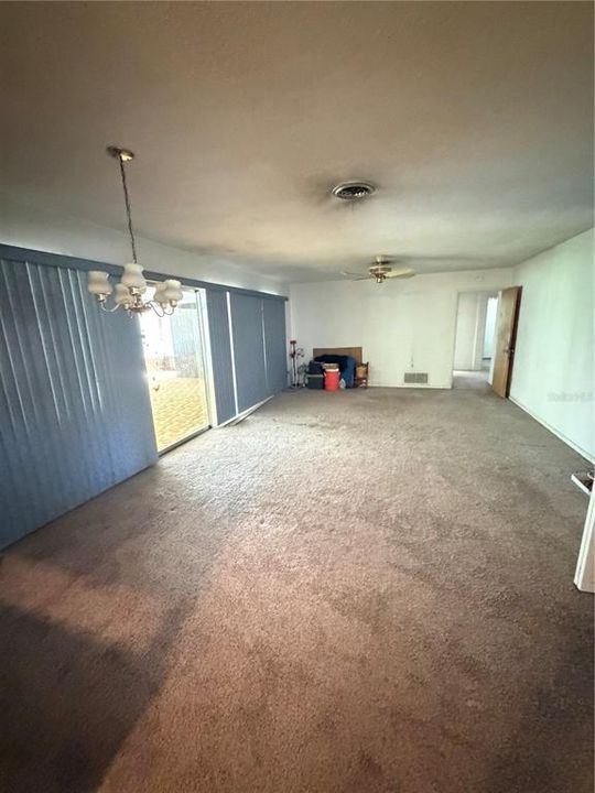 For Sale: $220,000 (3 beds, 2 baths, 1512 Square Feet)