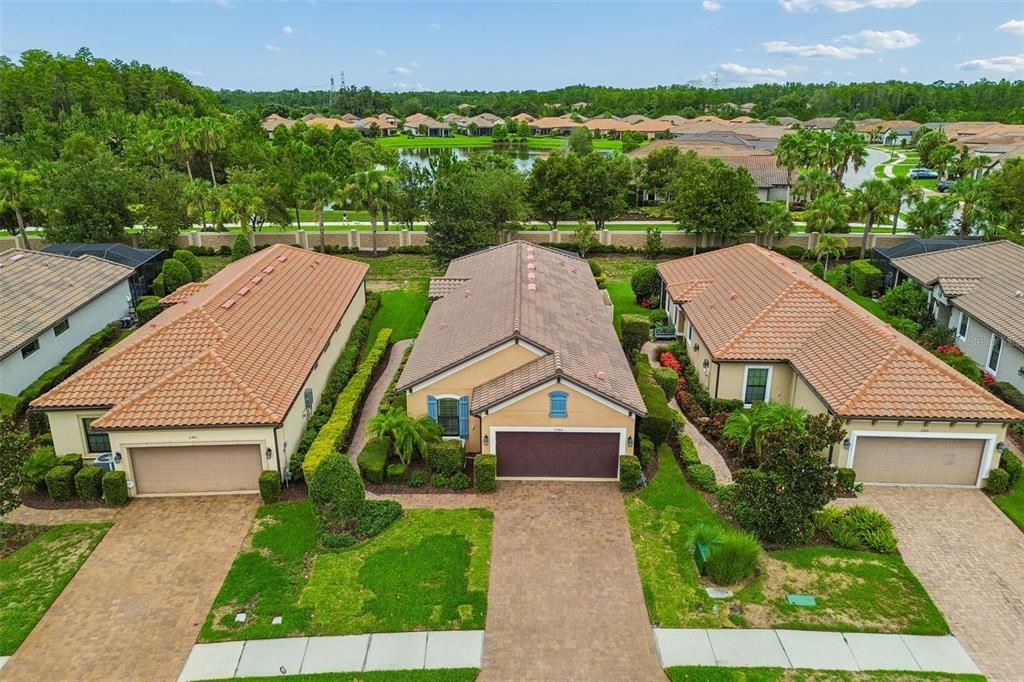 На продажу: $599,999 (3 спален, 2 ванн, 1931 Квадратных фут)