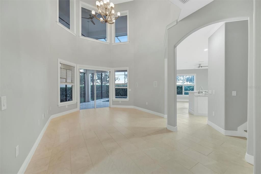 For Sale: $675,000 (5 beds, 3 baths, 2816 Square Feet)