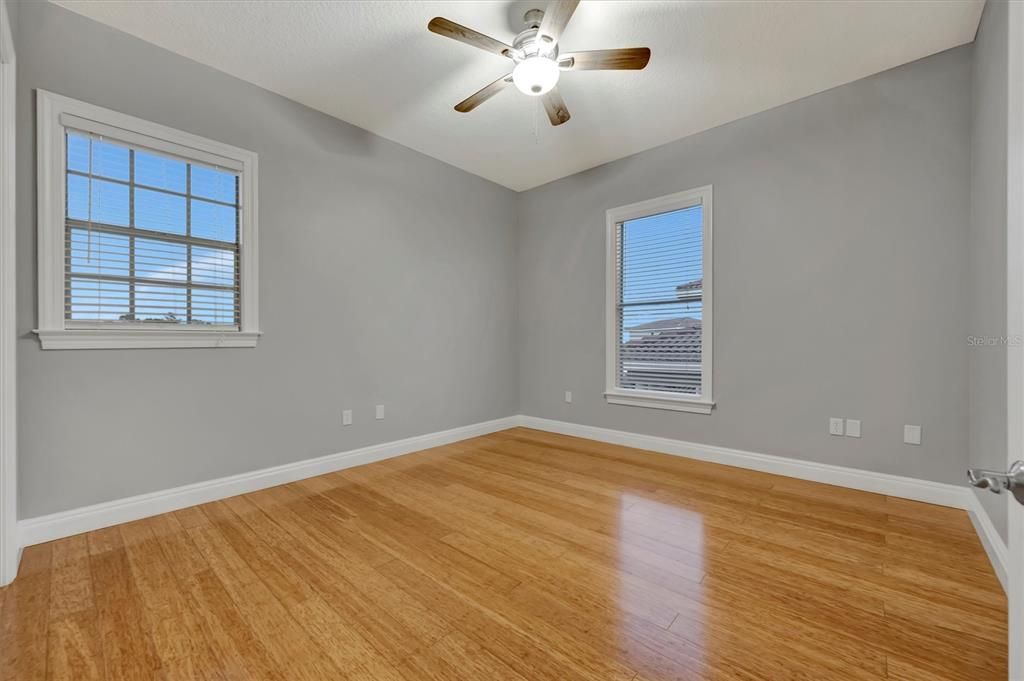 For Sale: $675,000 (5 beds, 3 baths, 2816 Square Feet)
