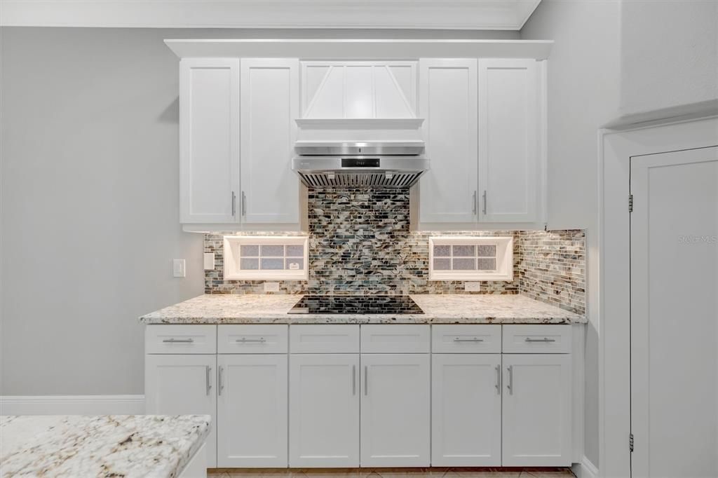 For Sale: $675,000 (5 beds, 3 baths, 2816 Square Feet)