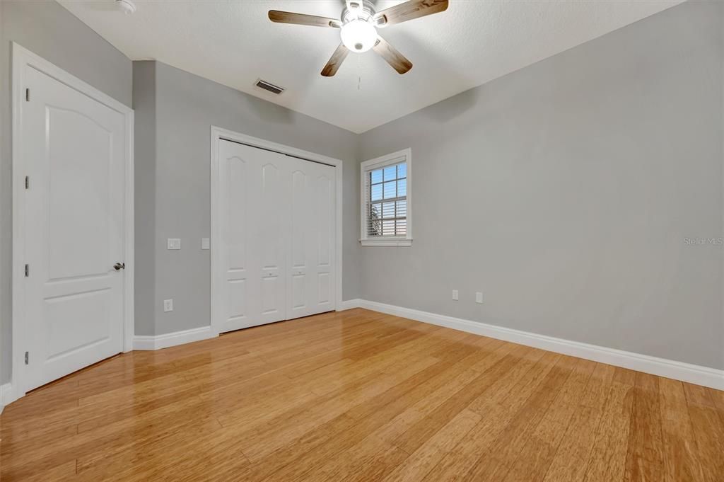 For Sale: $675,000 (5 beds, 3 baths, 2816 Square Feet)