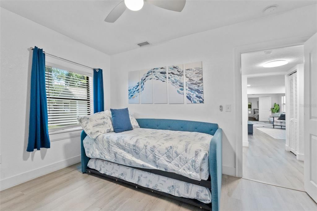 На продажу: $639,999 (3 спален, 2 ванн, 1389 Квадратных фут)