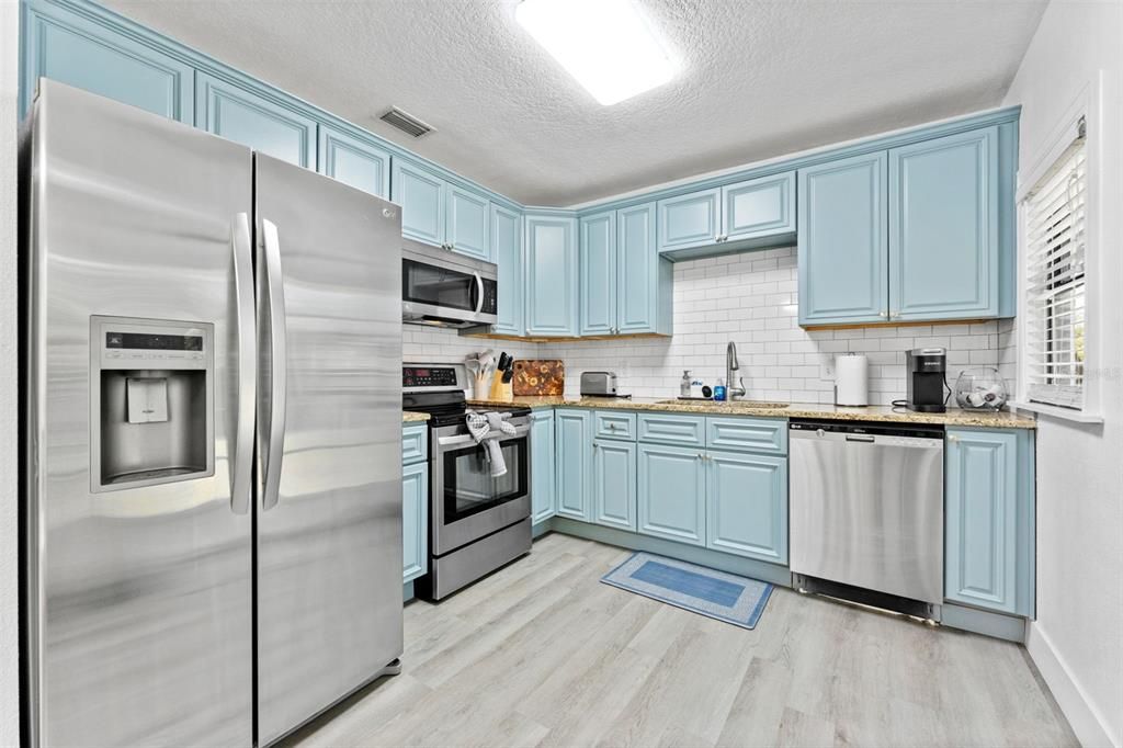 На продажу: $639,999 (3 спален, 2 ванн, 1389 Квадратных фут)