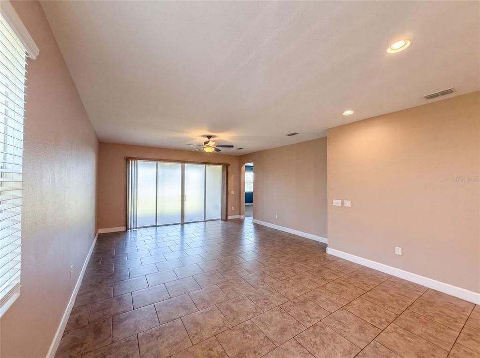 For Sale: $325,000 (4 beds, 2 baths, 1949 Square Feet)