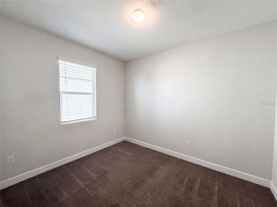 For Sale: $325,000 (4 beds, 2 baths, 1949 Square Feet)