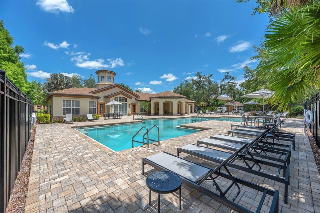 For Rent: $2,150 (3 beds, 2 baths, 1616 Square Feet)