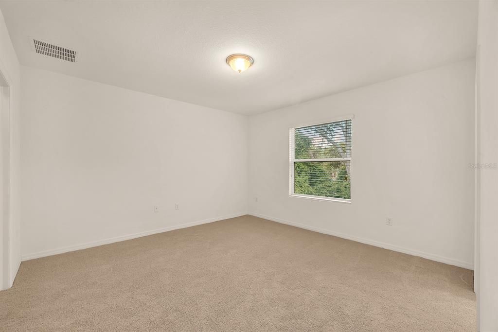 For Rent: $2,150 (3 beds, 2 baths, 1616 Square Feet)