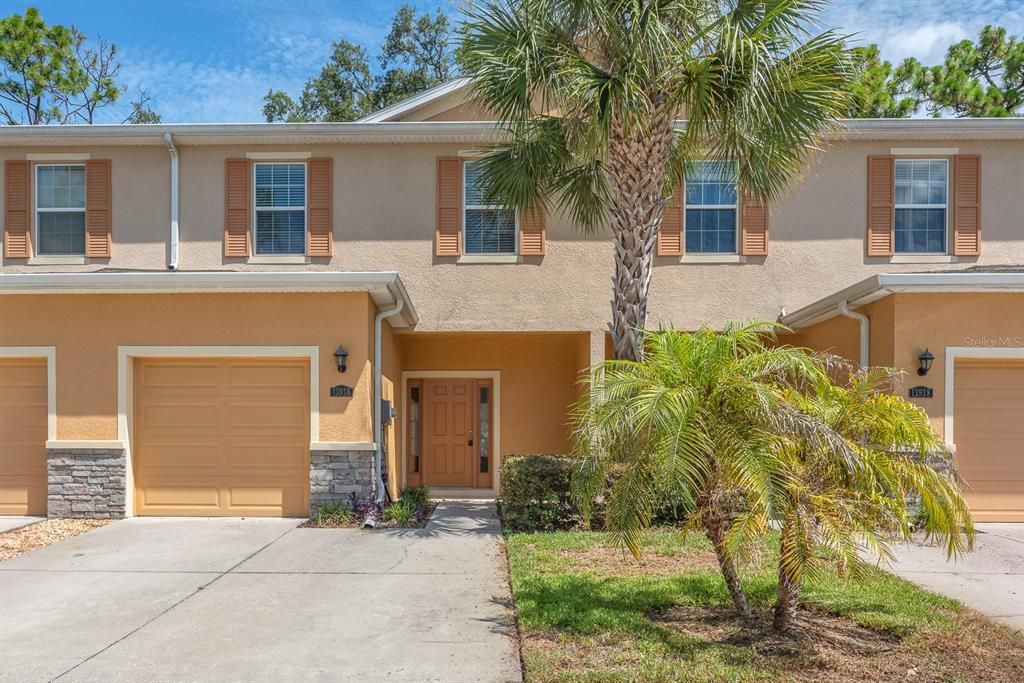 For Rent: $2,150 (3 beds, 2 baths, 1616 Square Feet)