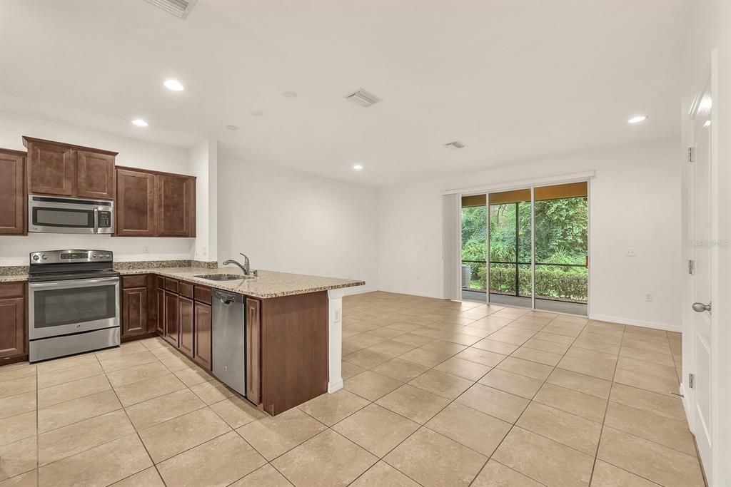 For Rent: $2,150 (3 beds, 2 baths, 1616 Square Feet)
