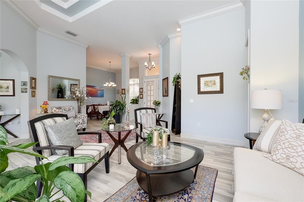En Venta: $774,900 (4 camas, 3 baños, 2854 Pies cuadrados)