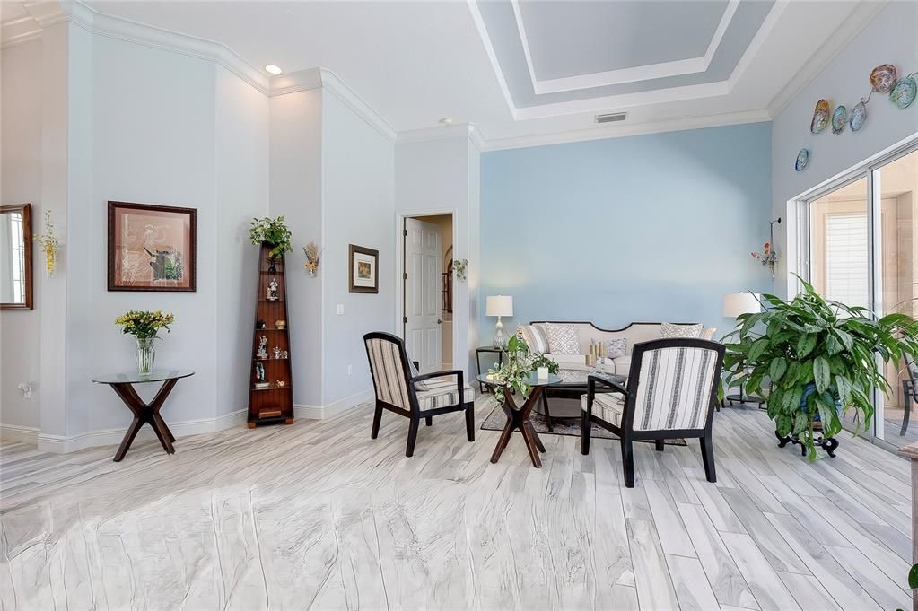 En Venta: $774,900 (4 camas, 3 baños, 2854 Pies cuadrados)