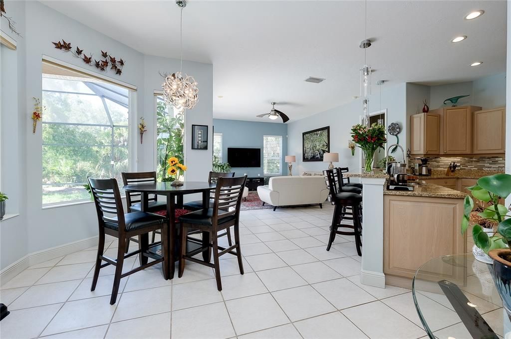 En Venta: $774,900 (4 camas, 3 baños, 2854 Pies cuadrados)