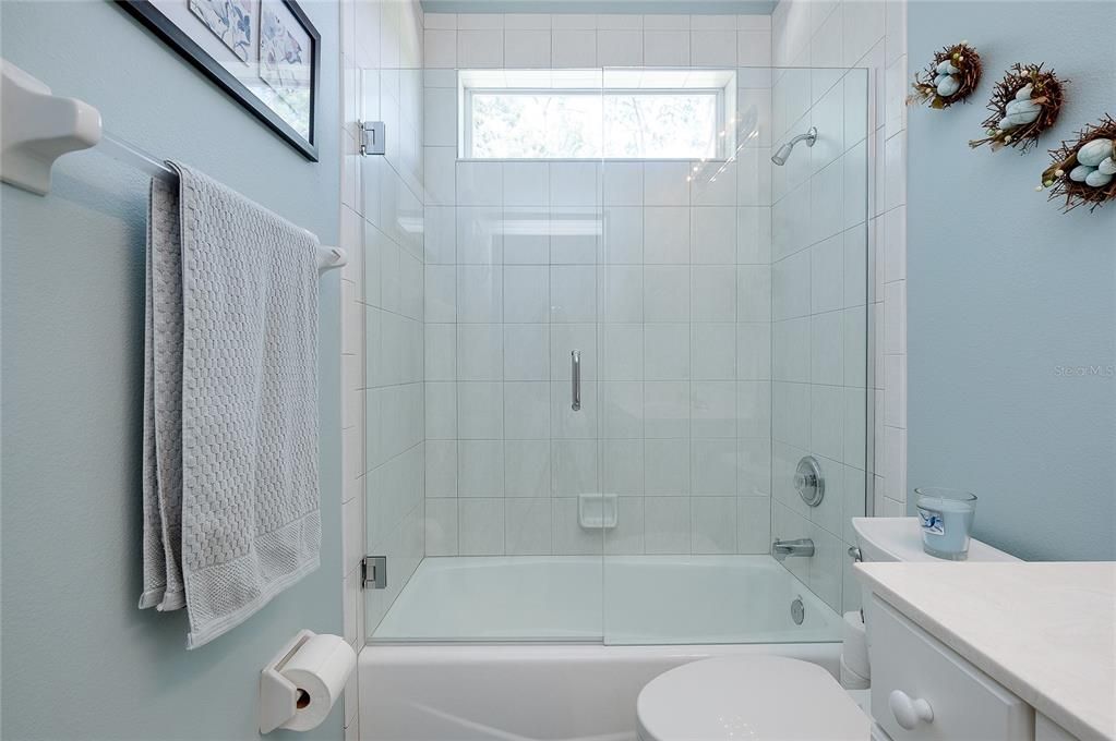 En Venta: $774,900 (4 camas, 3 baños, 2854 Pies cuadrados)