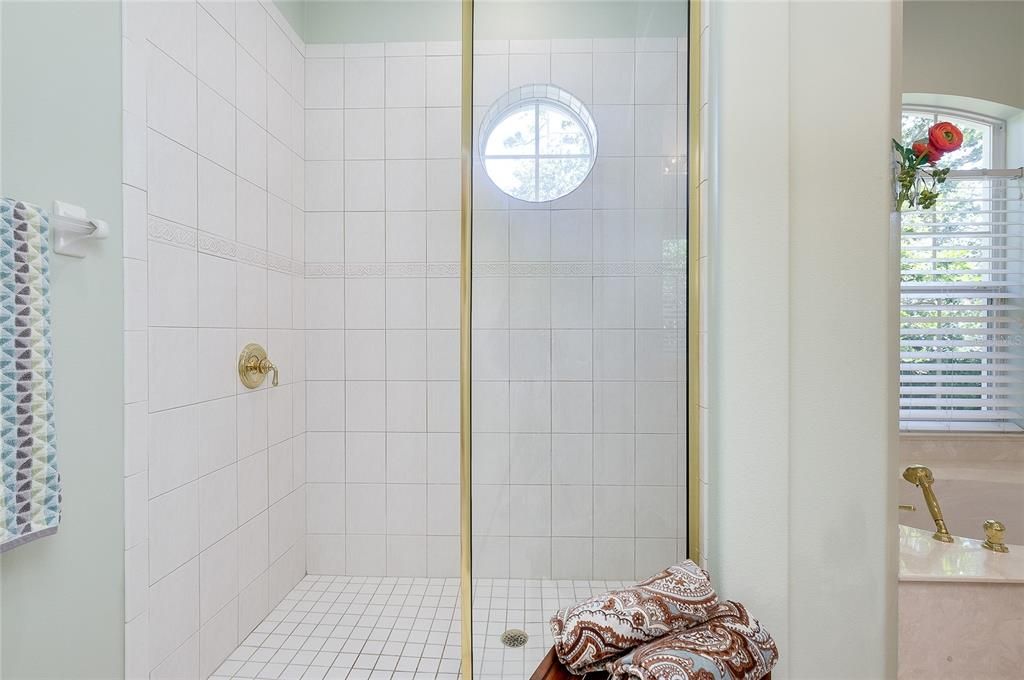 En Venta: $774,900 (4 camas, 3 baños, 2854 Pies cuadrados)