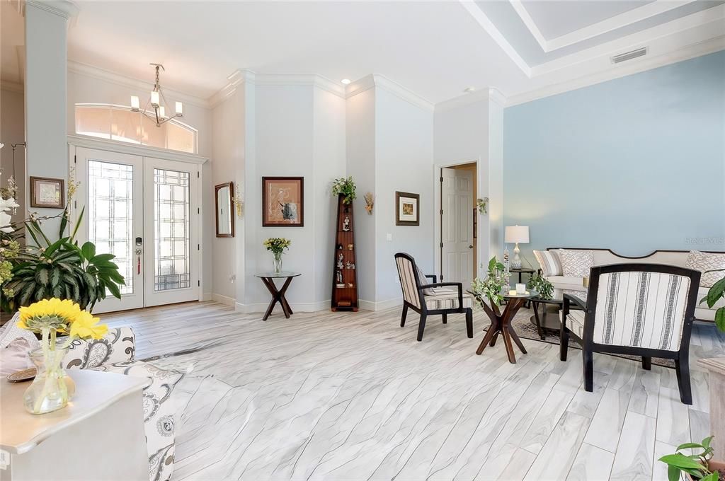 En Venta: $774,900 (4 camas, 3 baños, 2854 Pies cuadrados)
