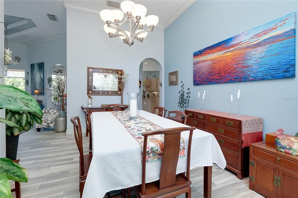 En Venta: $774,900 (4 camas, 3 baños, 2854 Pies cuadrados)
