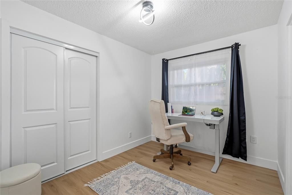 : $428,000 (3 спален, 2 ванн, 1674 Квадратных фут)