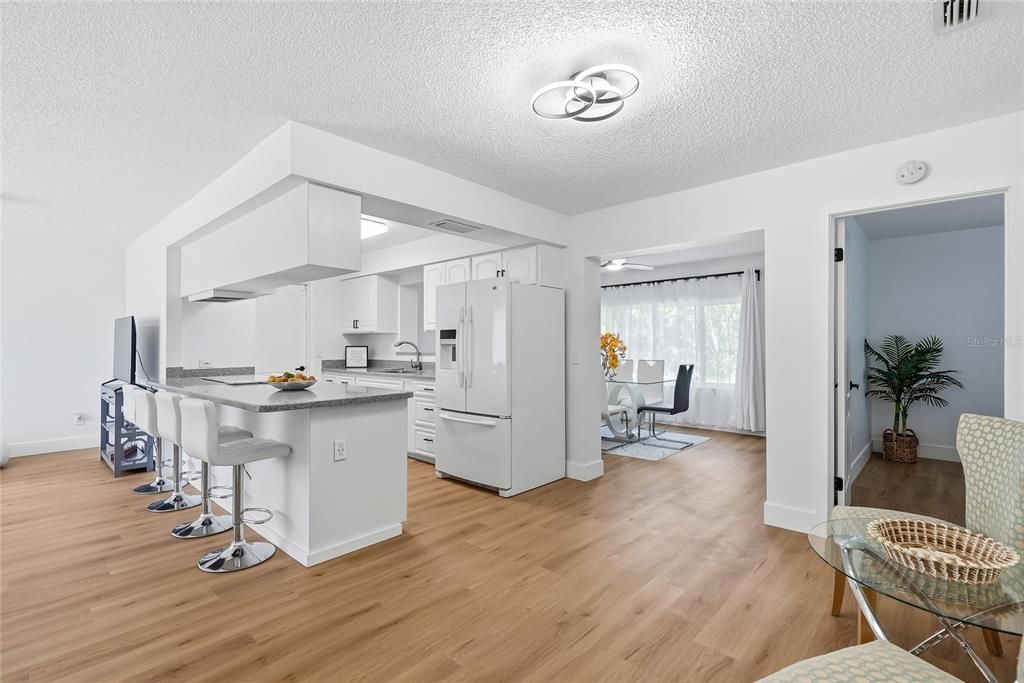 : $428,000 (3 спален, 2 ванн, 1674 Квадратных фут)