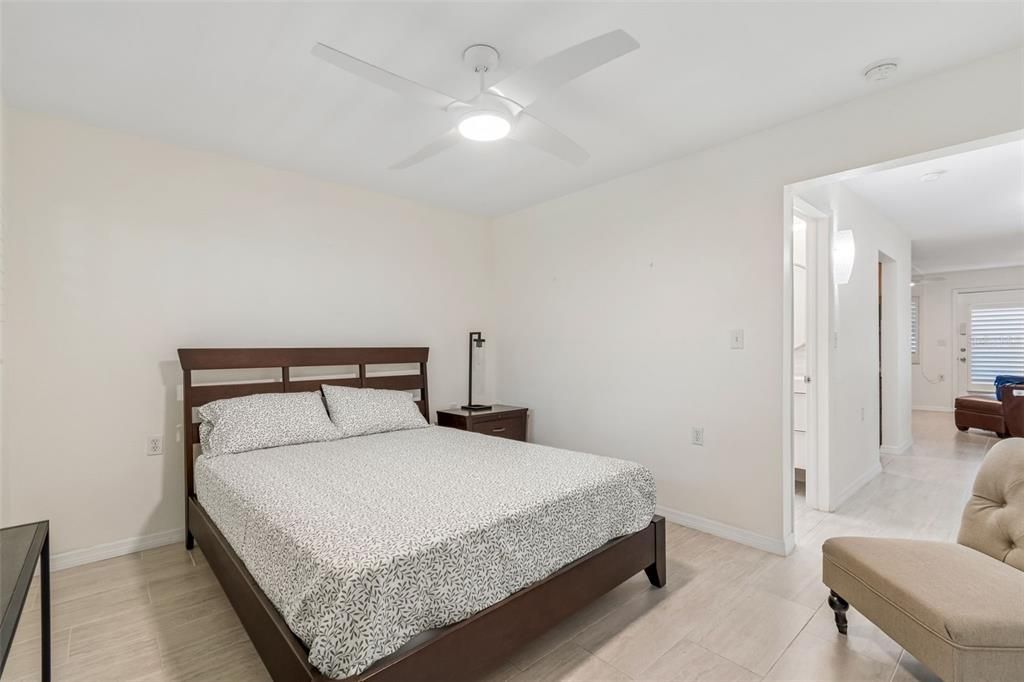 For Sale: $87,500 (1 beds, 1 baths, 608 Square Feet)