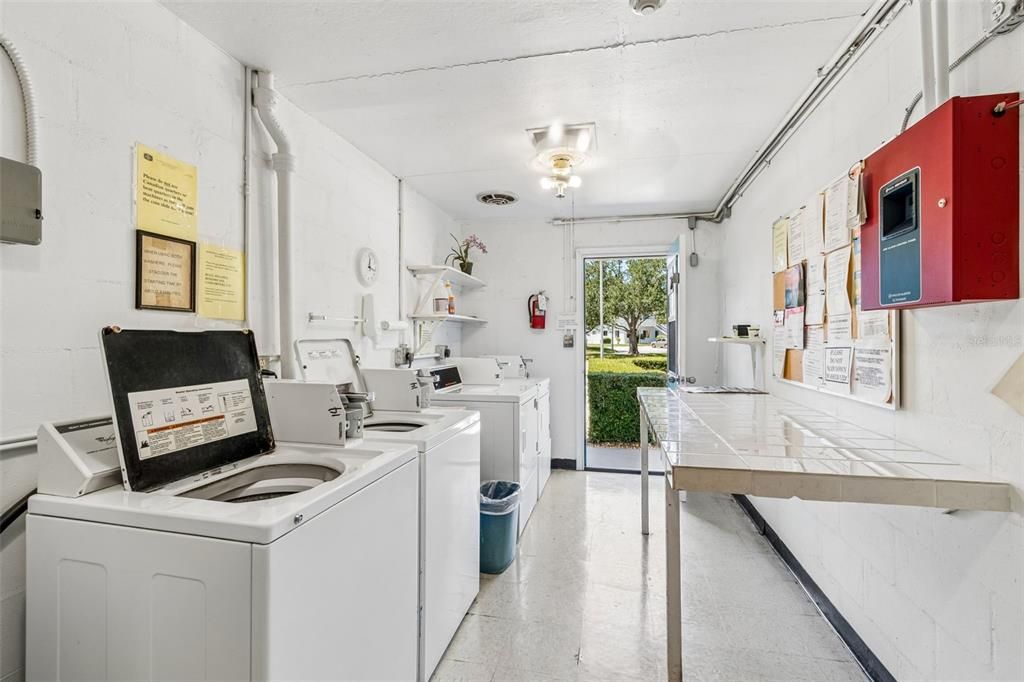 For Sale: $87,500 (1 beds, 1 baths, 608 Square Feet)