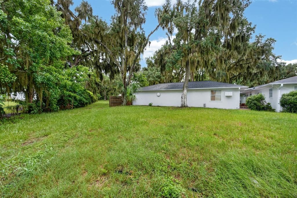 En Venta: $898,000 (4 camas, 3 baños, 2708 Pies cuadrados)