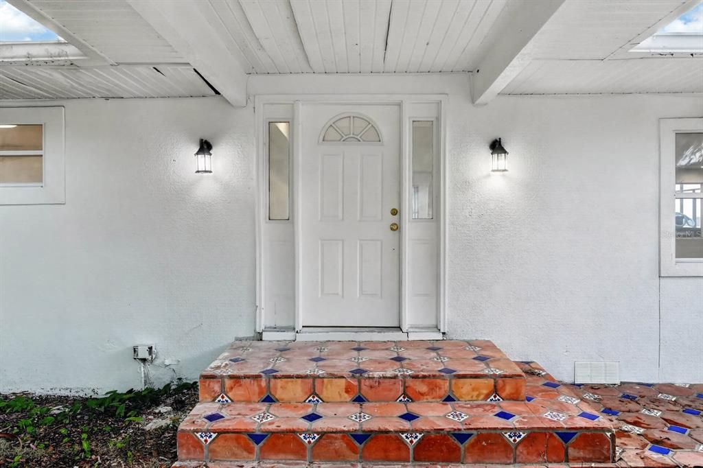 En Venta: $898,000 (4 camas, 3 baños, 2708 Pies cuadrados)