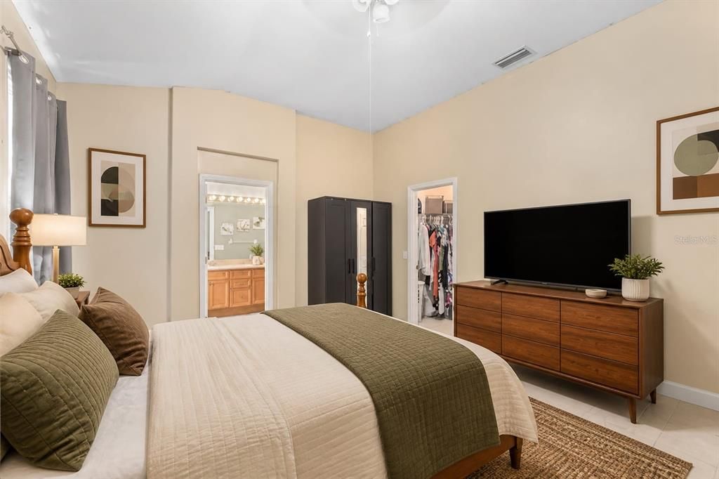 For Rent: $3,000 (4 beds, 2 baths, 1773 Square Feet)