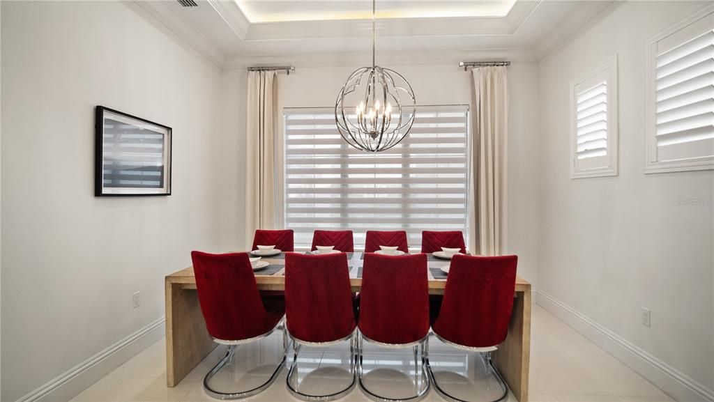 На продажу: $1,975,000 (5 спален, 4 ванн, 3914 Квадратных фут)
