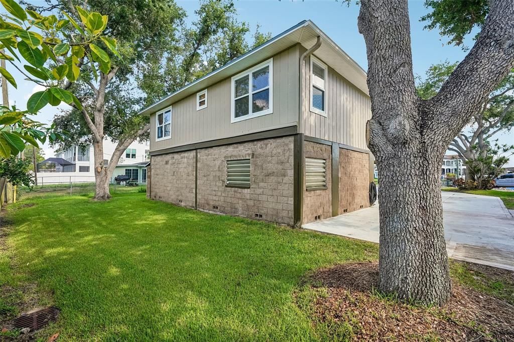 На продажу: $895,000 (3 спален, 2 ванн, 1692 Квадратных фут)