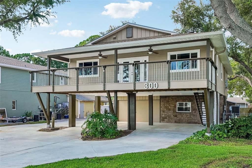 На продажу: $895,000 (3 спален, 2 ванн, 1692 Квадратных фут)