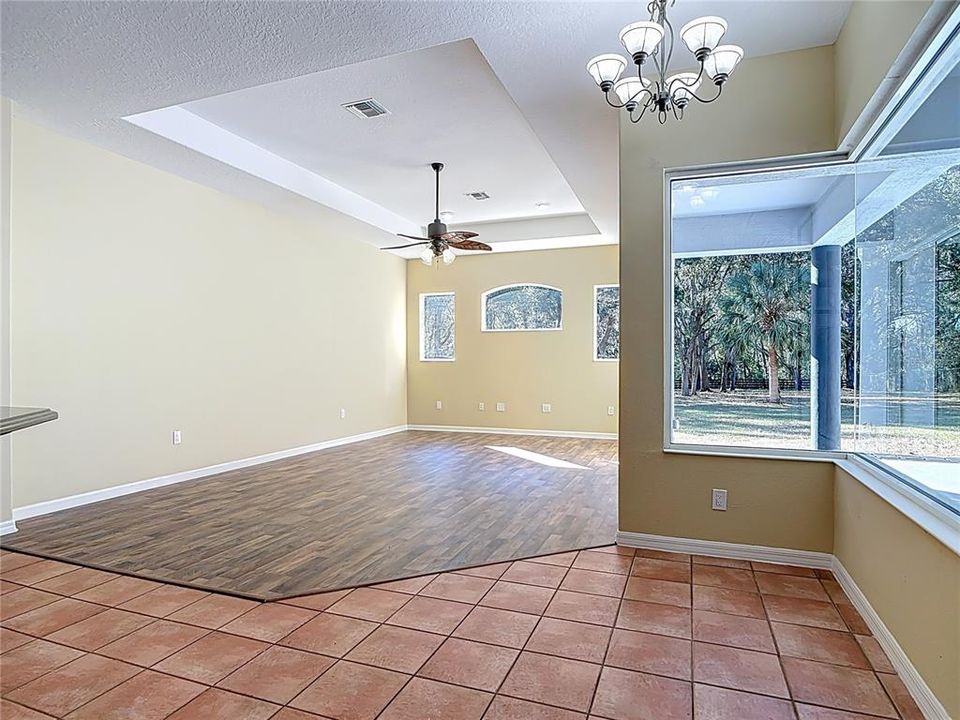 For Sale: $675,000 (3 beds, 2 baths, 2955 Square Feet)