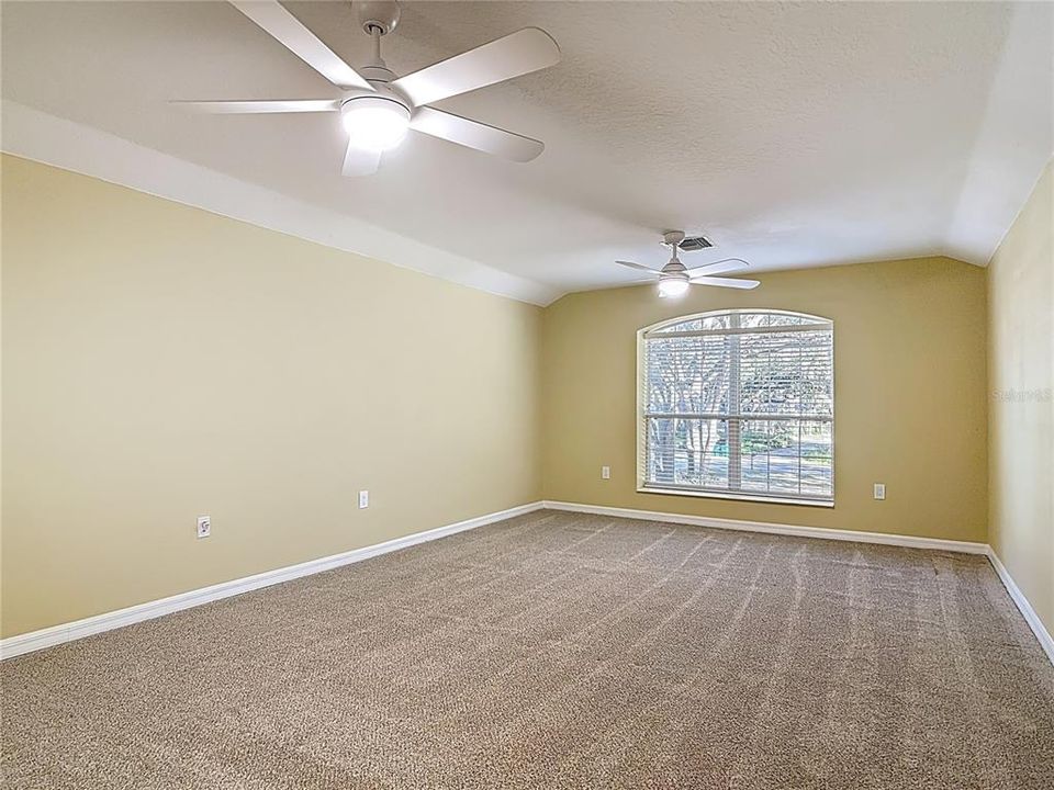 For Sale: $675,000 (3 beds, 2 baths, 2955 Square Feet)