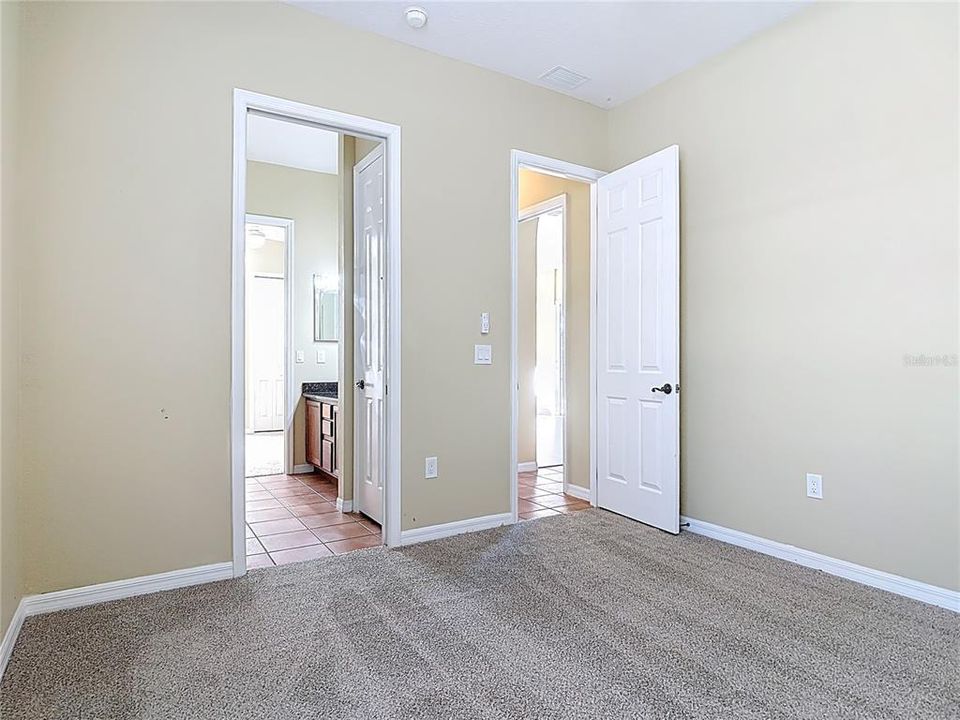 For Sale: $675,000 (3 beds, 2 baths, 2955 Square Feet)