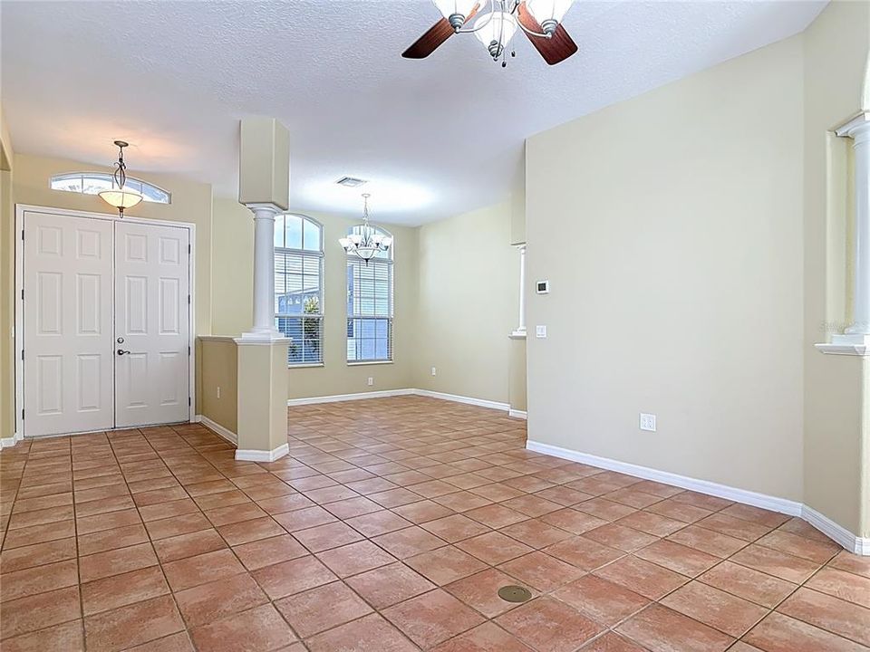 For Sale: $675,000 (3 beds, 2 baths, 2955 Square Feet)