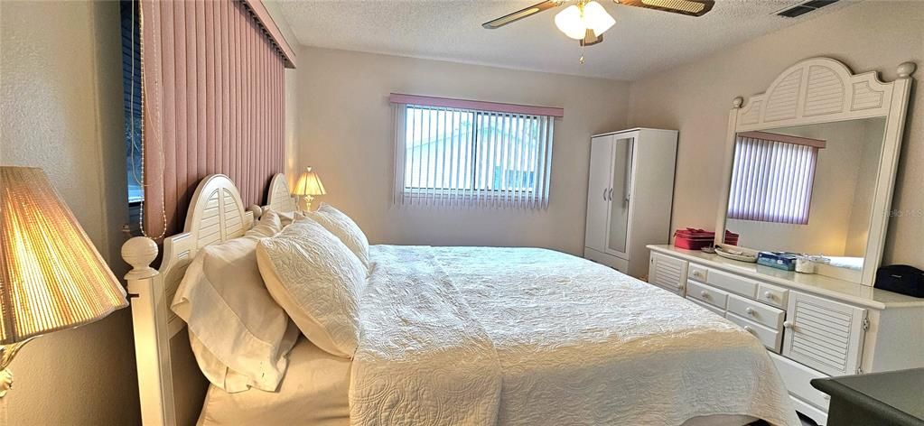 For Sale: $169,500 (3 beds, 2 baths, 1060 Square Feet)