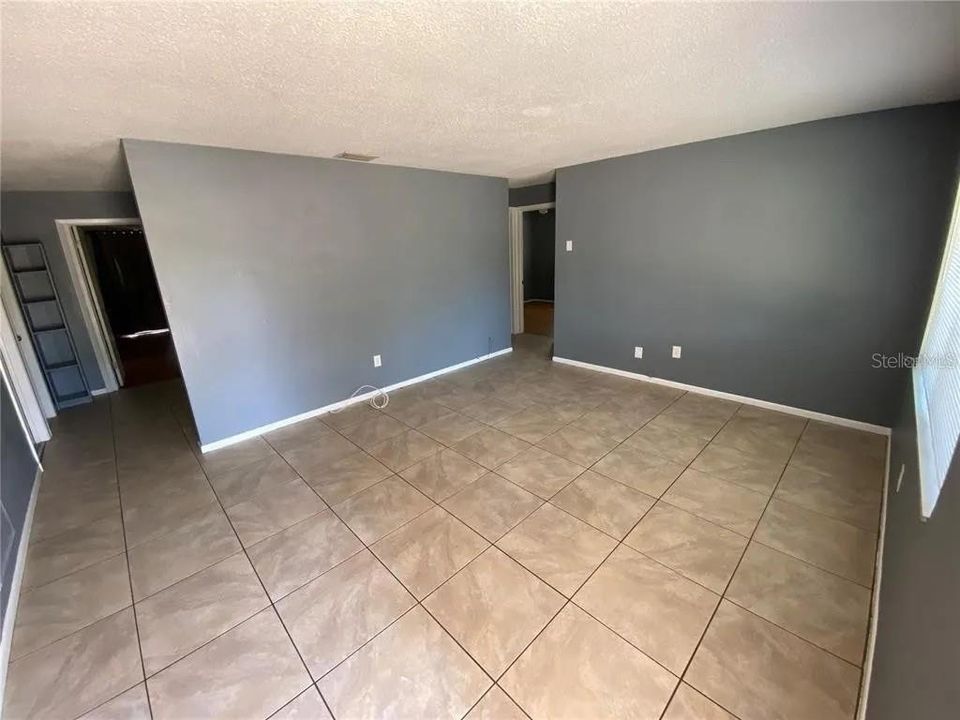 На продажу: $399,900 (3 спален, 2 ванн, 1103 Квадратных фут)