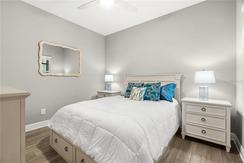 For Sale: $420,000 (2 beds, 2 baths, 1527 Square Feet)
