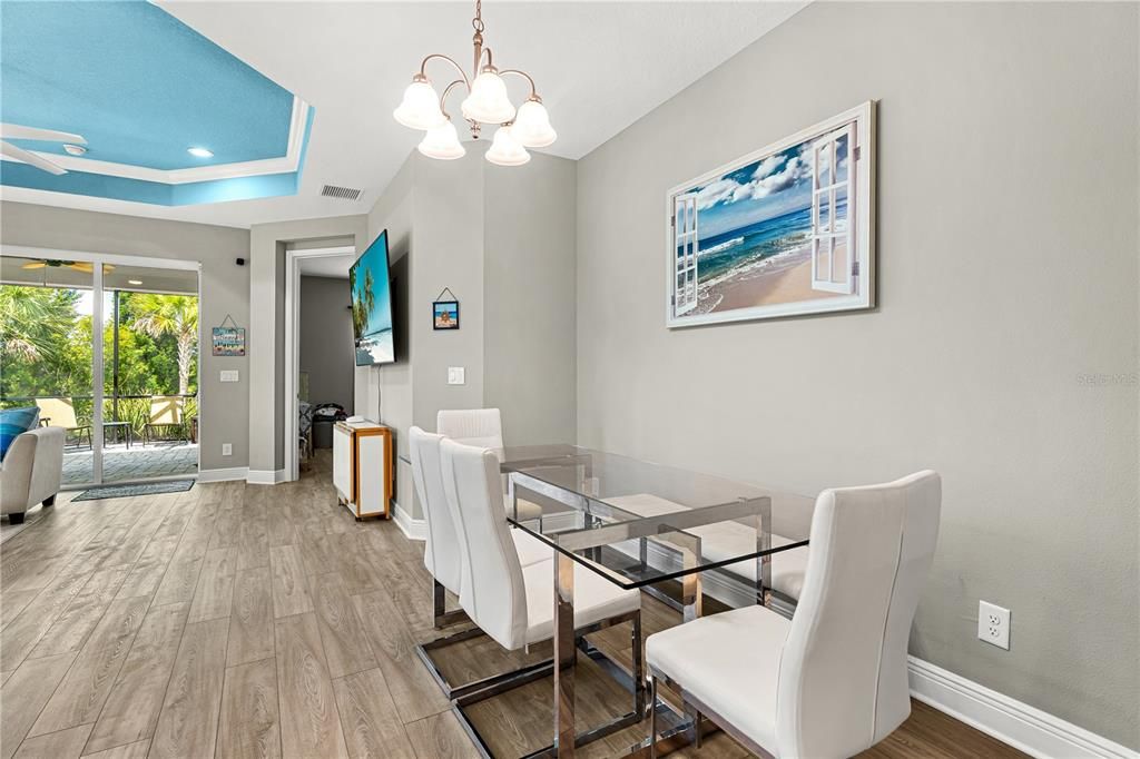 For Sale: $420,000 (2 beds, 2 baths, 1527 Square Feet)